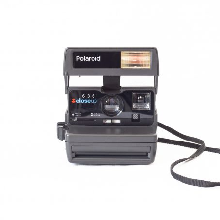 photo d'un appareil Polaroid 636 close up